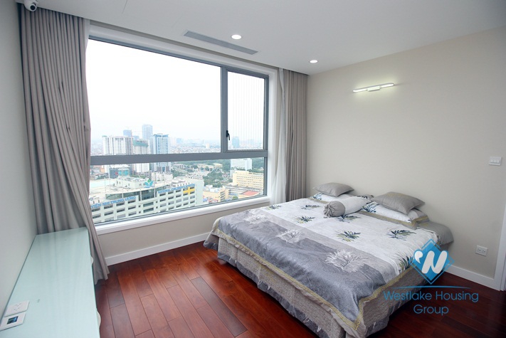 A 3 bedroom apartment for rent in Vinhome Nguyen Chi Thanh